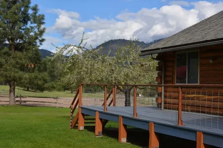 Green Acres Ranch // Entire Lodge