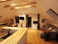 House on the terp, vacation apartment#2 DG