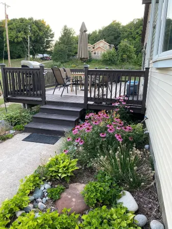 A Stone's Throw from Lake Superior, the bay and downtown pet friendly