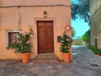 Near the sea and towns of art  apart. with terrace in lovely hilltop village