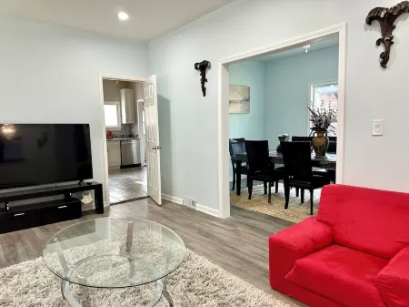 Lincoln Ave Home By Naval Base!