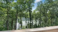 Serene Getaway: Your Ideal Retreat with Lakeside Views