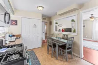 Dearborn Heights Luxury Stay - Close to DTW airport, Dearborn, Downtown Detroit