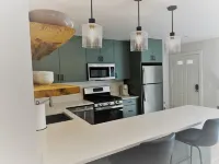 Outlaw Inn!  Minutes from Main Street, 3 bedroom, 3 bathrooms, full living space