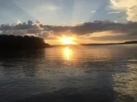 Logan Martin Lake- 3Br Waterfront Home with Breathtaking Views and Calm Waters