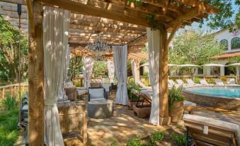 Hotel Drover, Autograph Collection