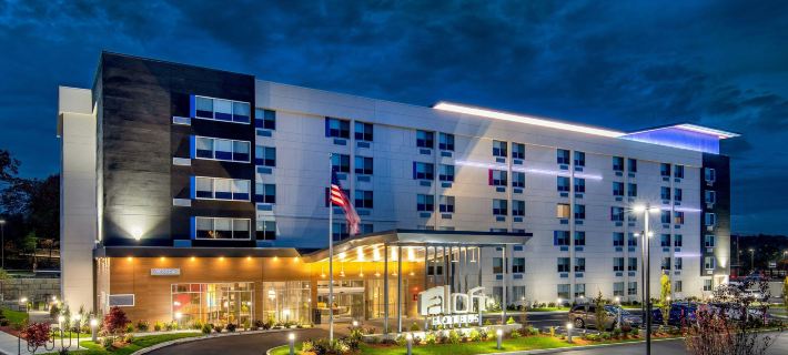 Aloft Framingham Hotels in Middlesex County