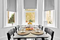 Family Retreat Stylish Central Bournemouth, Sleeps 6, 7 Minute Walk to Beach