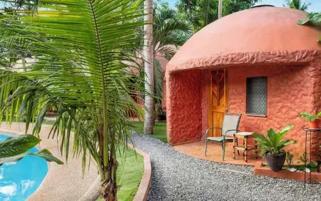Panglao Chocolate Hills Hostel and Resort