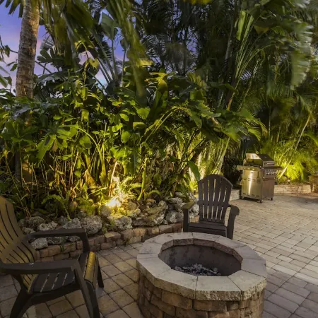 Private Backyard w/ Heated Pool Near Anna Maria Island & Siesta Key Beaches!