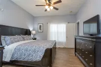MARCH LAST MINUTE AVAILABLE!