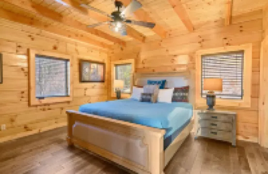 🌄Unforgettable Views!! Huge Luxury Lodge with Firepit!