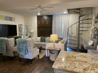 Charming 2 bedroom condo in the heart of beautiful Natchez, MS.