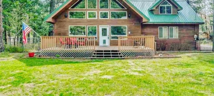 3 Bedroom Chalet at the Base of Schweitzer Hotels in Sandpoint