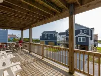 Dog Friendly - Sound View Home on private harbor. Amazing Sunsets-Fishing-Dock Hotels in Kinnakeet