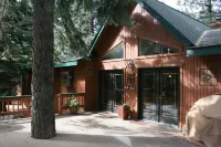 Single Story home in Incline Village w/game room, close to skiing!