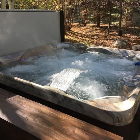 HOT TUB! Between Jackson, Grand Teton NP, and Grand Targhee, Yellowstone NP!! Отели в г. Виктор
