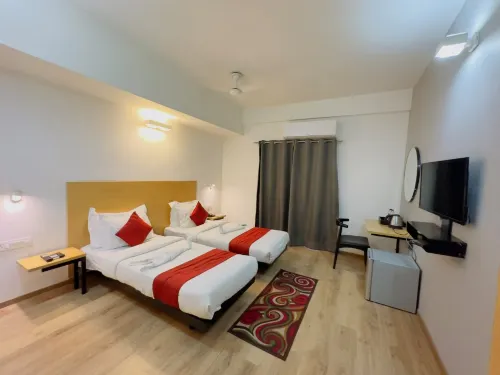 Hotel Aarkay Palace