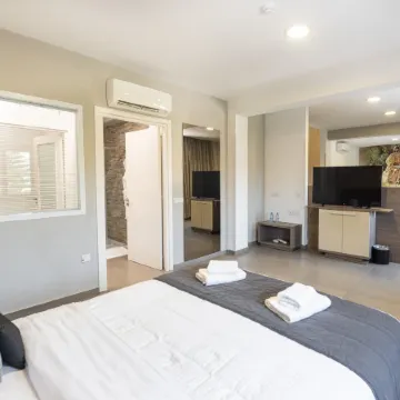 Rise Urban Art Hotel