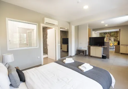 Rise Urban Art Hotel Отели в г. Ларнака