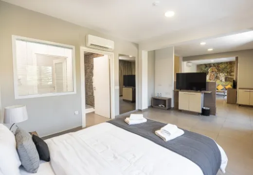 Rise Urban Art Hotel