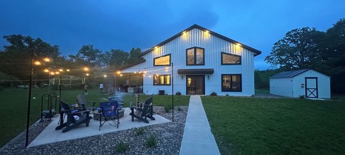 Codax Retreat is a newly constructed cabin on the Chippewa River Ξενοδοχεία στην πόλη Chippewa County