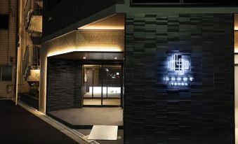 CREST TENMA  - Self Check-In Only