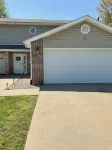 Lovely 2-bedroom townhome in Saint Joseph