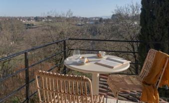 MiHotel - Grenier a SEL de Perouges