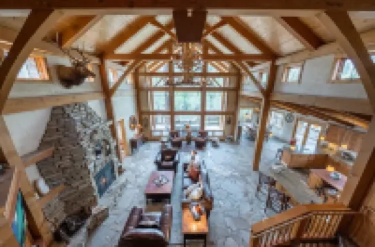 ASPEN CREEKSIDE LODGE- A Stunning Family and Corporate Retreat