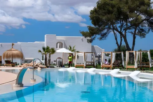 Eques Petit Resort Hotels in Portopetro