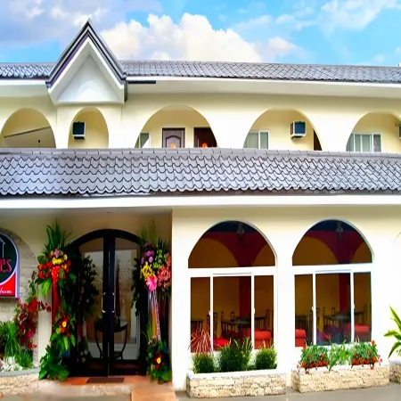 The Suites at Calle Nueva