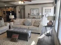 Roomy 3-bedroom horse ranchette with hiking/biking trails. Noccalula & Gadsden Hotels in Etowah County