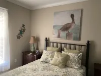 5 Bedroom, 4-1/2 Bath house sleeps 15. Beach access gated community in Surfside!