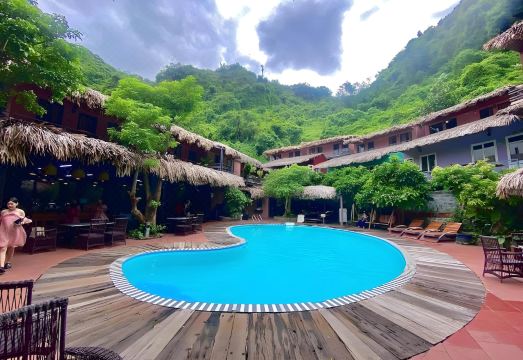 3. 깟바 오아시스 ..