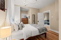 Cozy & Clean Home 2 blocks to Downtown, 3.5 mi. to base of Schweitzer!