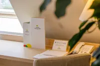 Aura Aquarelle Hotel