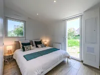 Maison Sainte Barbe Hotels in Plouharnel