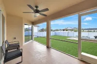 COZY HOME AWAY FROM HOME! Hoteles en Lehigh Acres