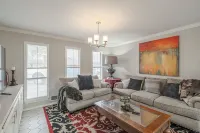 Right At Home-Midland Posh & Private with Billiards