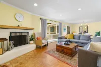 Optional Heated Pool,  Remodeled House! Just 2 blocks to Disneyland