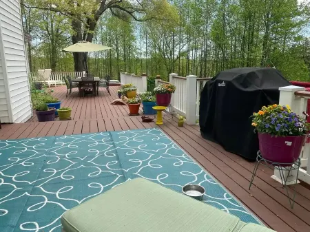 Winery, Breweries w/ hot tub & firepit