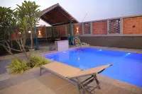 Hotel Vintage Hills Resort Hotels in Hivare Zare