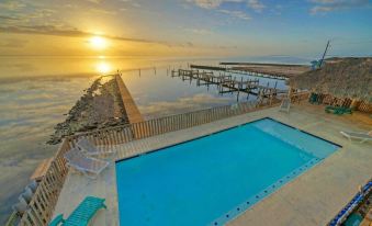 Bayside Lodge by AvantStay