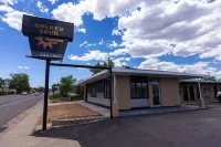 The Golden Spurs Hotel di 