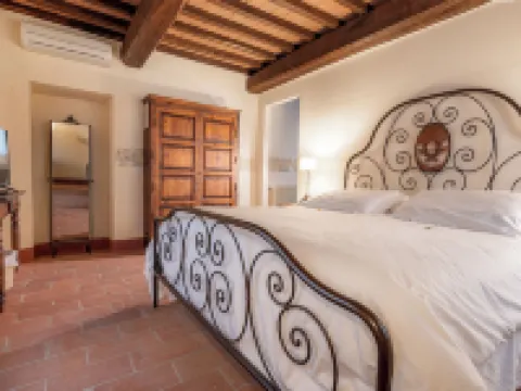 Palazzo Brandano فنادق في ترکواندا