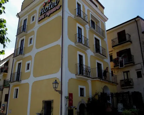Sant'Agostino Guest Rooms Hotels in Paola