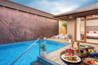 Uday Backwater Resort - Pools