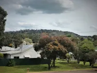 Bradman Motor Inn