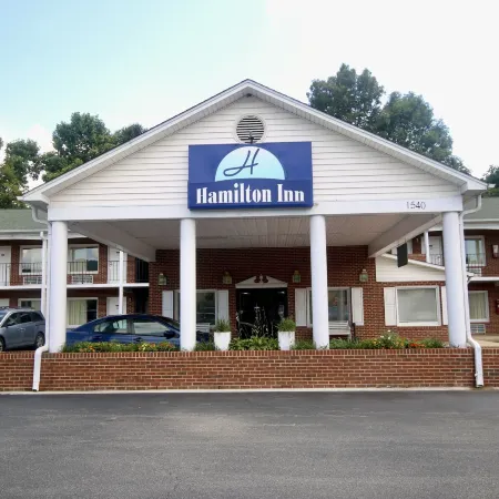 Hamilton Inn Jonesville I-77 Отели в г. Север Нобс